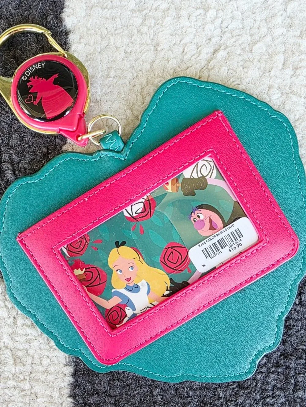 Disney Alice In Wonderland Roses Heart-Shaped Retractable Lanyard